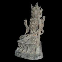 Guanyin en bronze  patine de fouilles